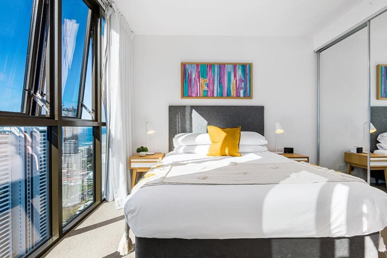 Modern 2br Broadbeach Ocean Hinterland Views * Gold Coast